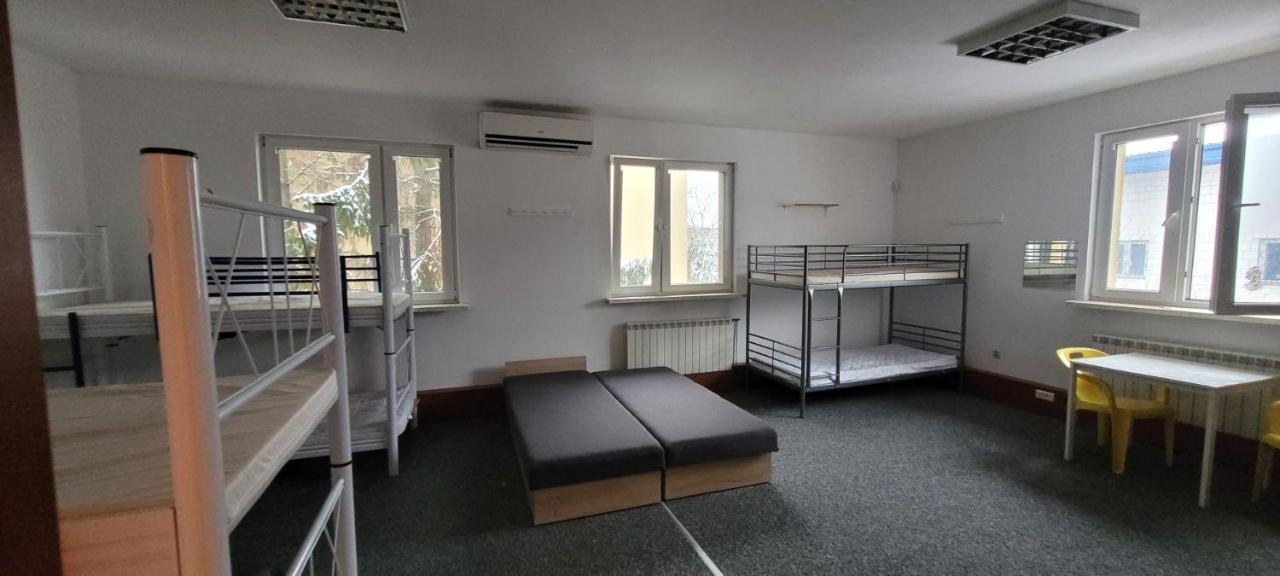 Amidi Hostel Piaseczno بياسيتشنو المظهر الخارجي الصورة